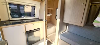 N126NTL Niewiadow Baden-Württemberg Retro-Caravans WC und Küche