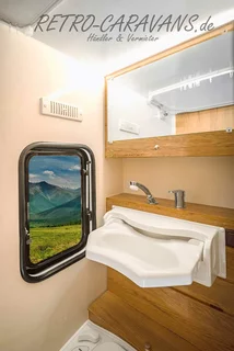 Niewiadow Lazur 4 Wohnwagen Bad Waschbecken
